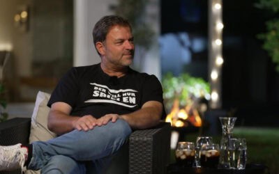 „Am Lagerfeuer mit Martin Rütter“ ab 02.04. auf RTL+ abrufbar